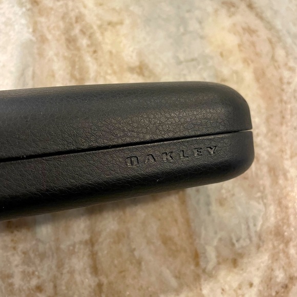 Oakley BUCKET glasses frame, mod 1060-1053, with branded case - Picture 7 of 9